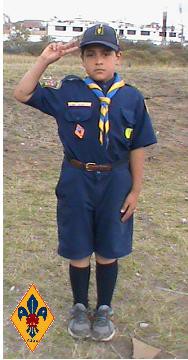 uniforme de lobatos y lobeznas